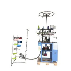 Šešir i šal od pletenja